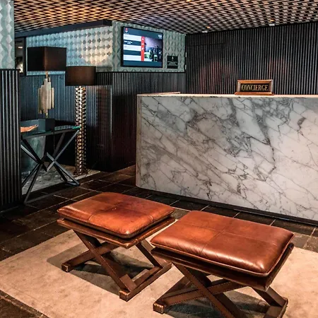 Apollo Amsterdam, A Tribute Portfolio Amsterdam