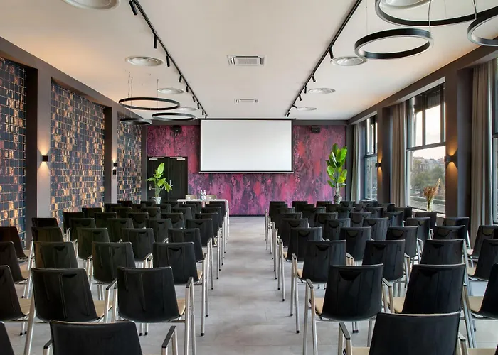 Apollo Amsterdam, A Tribute Portfolio 4*