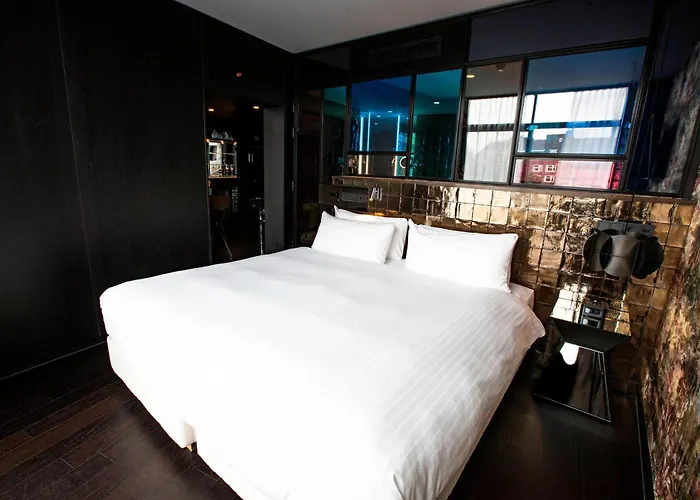 Hotel Apollo Amsterdam, A Tribute Portfolio