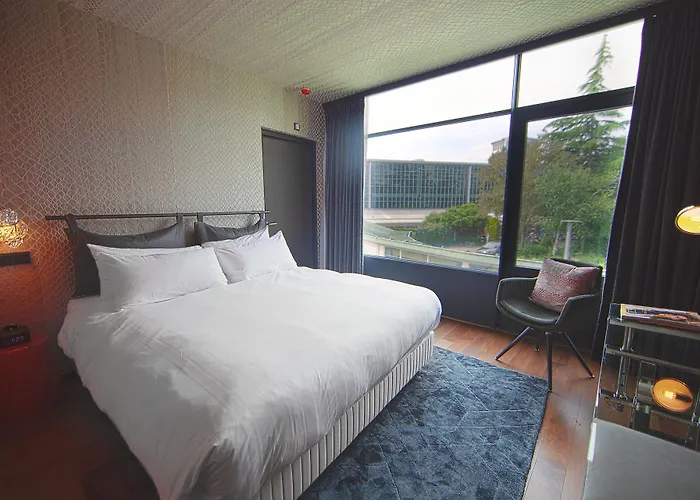 Apollo Amsterdam, A Tribute Portfolio 4* Amsterdam