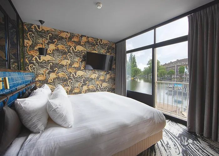 Apollo Amsterdam, A Tribute Portfolio 4*