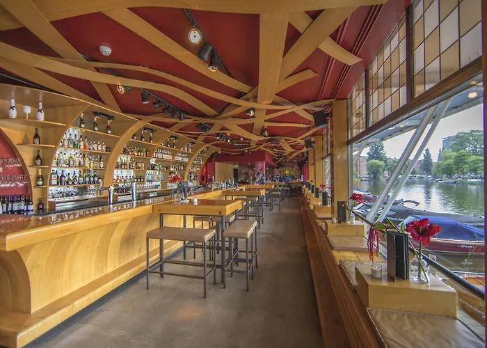 Apollo Amsterdam, A Tribute Portfolio Amsterdam