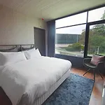 Apollo Amsterdam, A Tribute Portfolio 4* Amsterdam