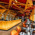 Apollo Amsterdam, A Tribute Portfolio Amsterdam