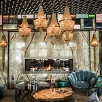 Apollo Amsterdam, A Tribute Portfolio Amsterdam