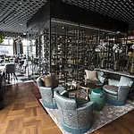 Apollo Amsterdam, A Tribute Portfolio 4* Amsterdam