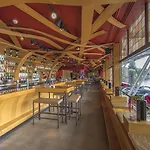 Apollo Amsterdam, A Tribute Portfolio Amsterdam