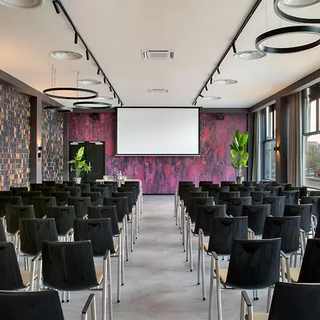 Apollo Amsterdam, A Tribute Portfolio 4*