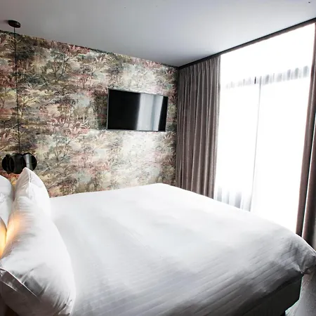 Apollo Amsterdam, A Tribute Portfolio