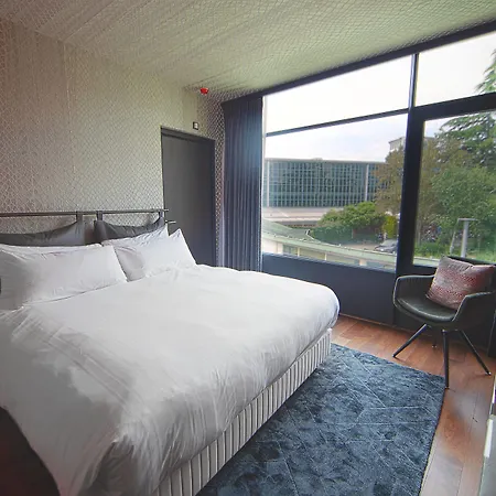 Apollo Amsterdam, A Tribute Portfolio 4* Amsterdam