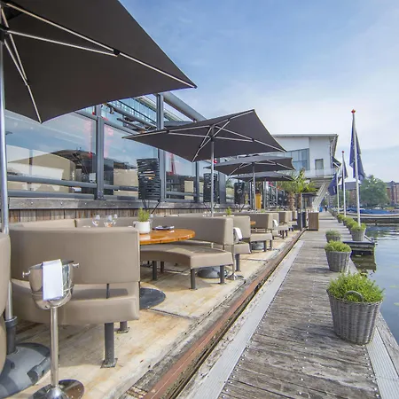 Apollo Amsterdam, A Tribute Portfolio מלון 4*