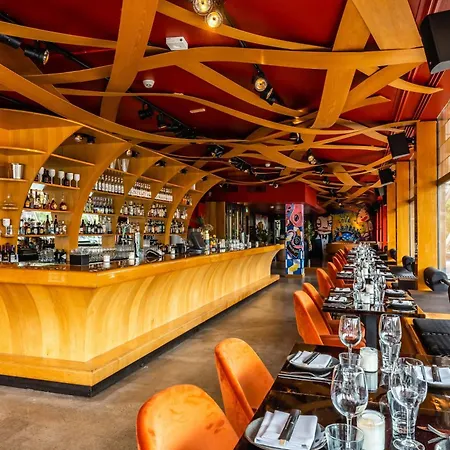 Apollo Amsterdam, A Tribute Portfolio Amsterdam