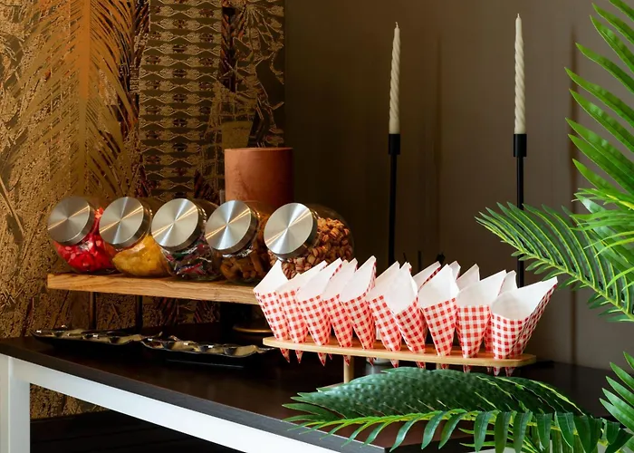 Apollo Amsterdam, A Tribute Portfolio アムステルダム