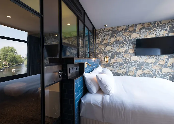 Apollo Amsterdam, A Tribute Portfolio 4*