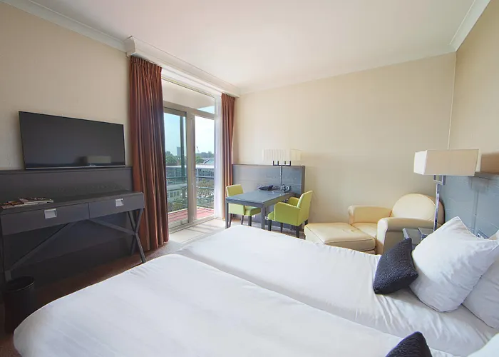 Apollo Amsterdam, A Tribute Portfolio アムステルダム